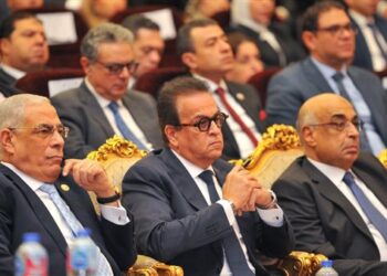 وزير الصحة يشهد جلسة نقاشية حول «دور النيابة العامة في تحقيق التوازن بين سلامة المريض وضمان بيئة عمل آمنة»