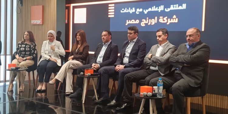 أيمن أميري: أورنج مصر الأسرع في الجيل الخامس رغم غياب الترددات الرسمية