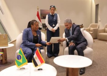 وزير السياحة يستقبل وزيرة الثقافة البرازيلية وممثلة الرئيس البرازيلي لحضور حفل الافتتاح