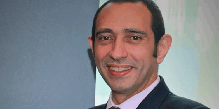 سيجنيفاي تتعاون مع «آرت دي إيجيبت» لإضاءة معرض «الأبد هو الآن»