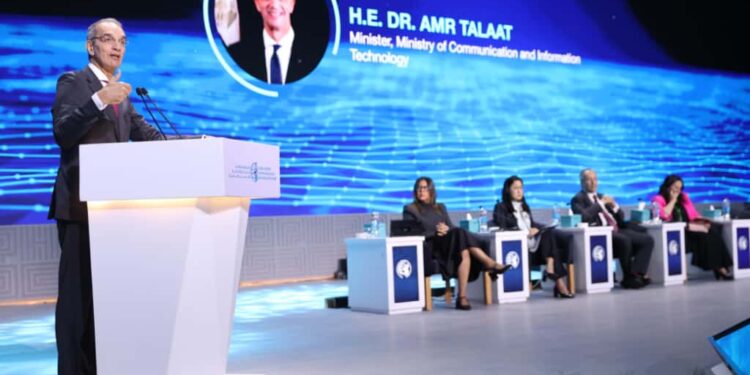 وزير الاتصالات: الذكاء الاصطناعي ليس بديلاً للإنسان بل أداة لرفع الكفاءة والإنتاجية