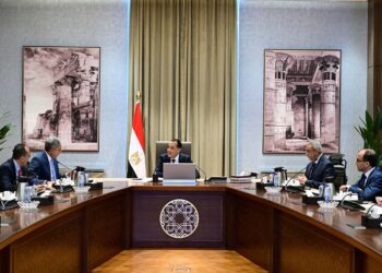 رئيس الوزراء يُتابع عددًا من ملفات عمل وزارة السياحة والآثار