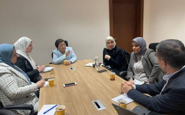 نائب وزير الصحة تبحث مع «يونيسف مصر» اعتماد خطة تدريب شاملة لرعاية حديثي الولادة