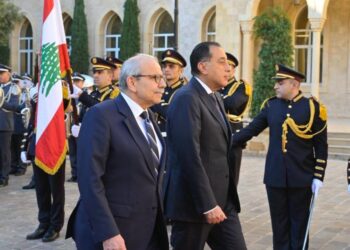 مراسم استقبال رسمية لرئيس الوزراء لدى وصوله السراي الحكومي بالعاصمة بيروت