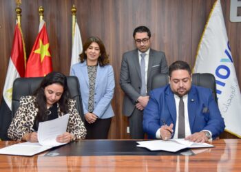 إنوفيرا والجامعة المصرية الصينية يطلقان مركزًا للتعليم المستمر وحاضنات أعمال للطلاب