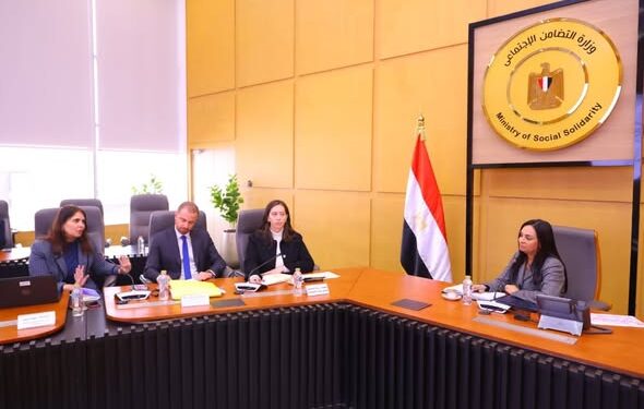 وزيرة التضامن تلتقي وفد المتابعة الدورية النصف السنوية لبعثة البنك الدولي