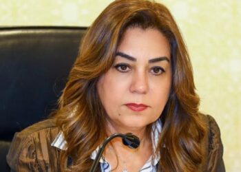 وزيرة التنمية تتلقى تقريراً من قطاع الإدارة الاستراتيجية حول جهود التصدي للبناء المخالف في المحافظات