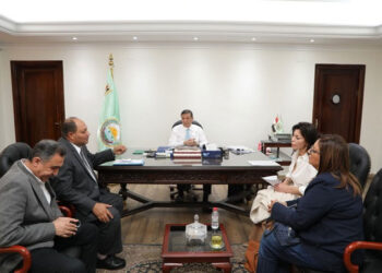 وزير الزراعة يطلق شراكة موسعة مع المجتمع المدني لمكافحة انتشار كلاب الشوارع