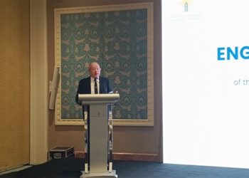 ساويرس: توظيف الشباب عبر التدريب المهني المتقدم هو المفتاح لإنعاش الاقتصاد المصري