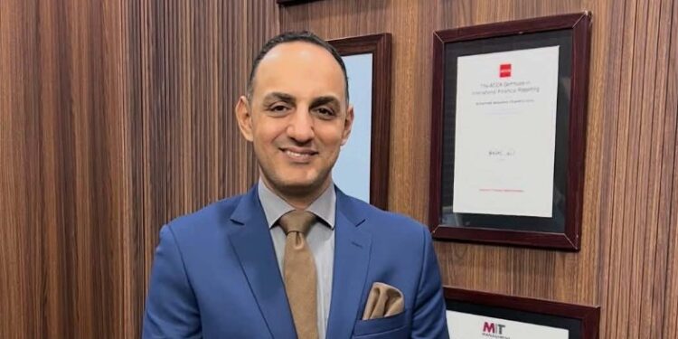 خبير اقتصادي: خطوة الفيدرالي لضخ 40 مليار دولار شهريًا «إنذار مبكر» لتحولات كبرى في الأسواق العالمية