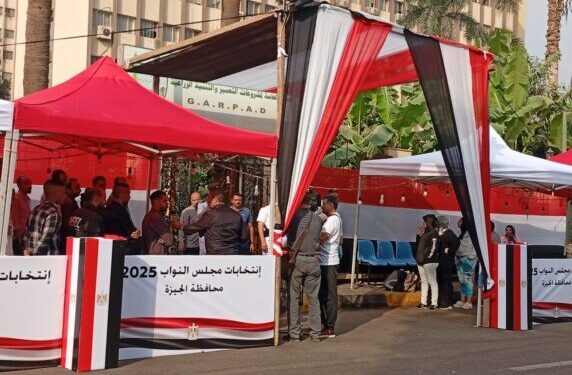 بدء التصويت داخل 1775 لجنة باليوم الأول من انتخابات 20 دائرة فى 7 محافظات