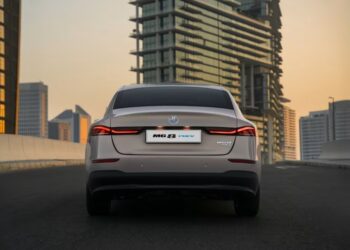 سعر ومواصفات إم جي 8 موديل 2026 في السعودية