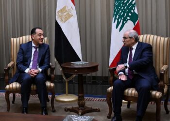 رئيس وزراء لبنان يستقبل الدكتور مصطفى مدبولي بمطار رفيق الحريري الدولي