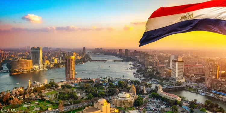 مصر تتسلم 3.5 مليار دولار ضمن صفقة تطوير وتنمية منطقة “سملا وعلم الروم” بالساحل الشمال الغربي