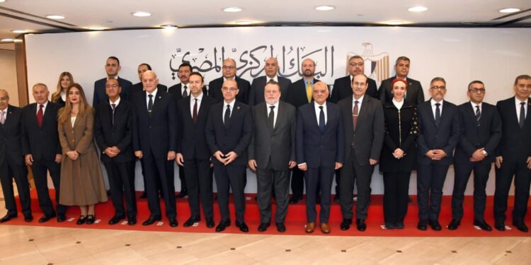 محافظ البنك المركزي يشهد توقيع شراكة لتنفيذ مبادرة «مصر معاكم» لرعاية أبناء الشهداء