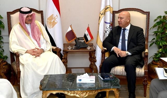 وزير الصناعة والنقل يبحث مع وزير التجارة الخارجية القطري تدشين مشروعات تكاملية مصرية قطرية