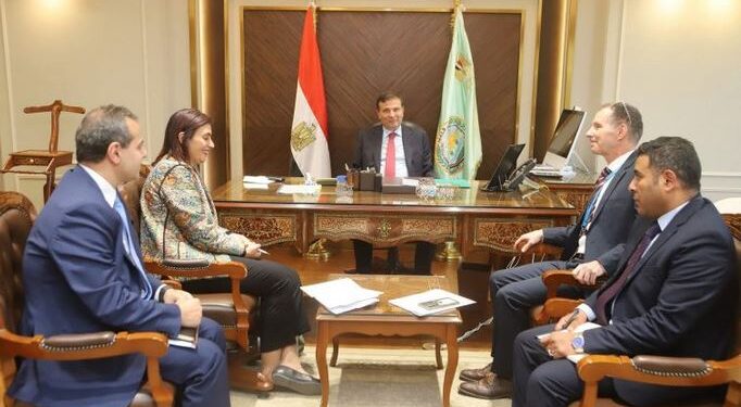 وزير الزراعة يلتقي مدير برنامج الأغذية العالمي بمصر لمتابعة مشروعات التعاون المشترك