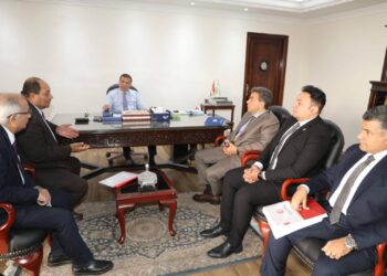 وزير الزراعة يستقبل نقيب البيطريين لبحث تنمية موارد النقابة وملف “كلاب الشوارع