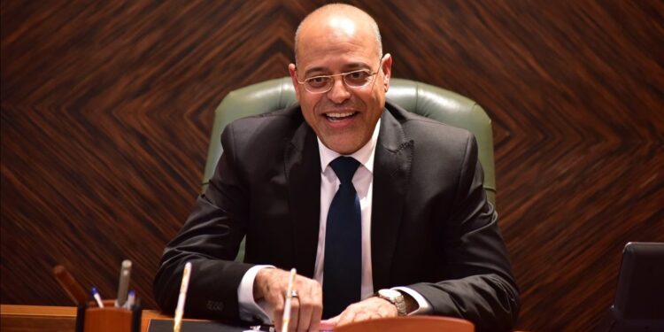 وزير العمل:  قانون العمل الجديد جاء  لتحقيق التوازن في علاقات العمل