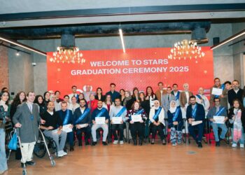 *إي آند مصر تحتفل بتخريج أولى دفعات برنامج «Stars» لذوي الاحتياجات الخاصة*