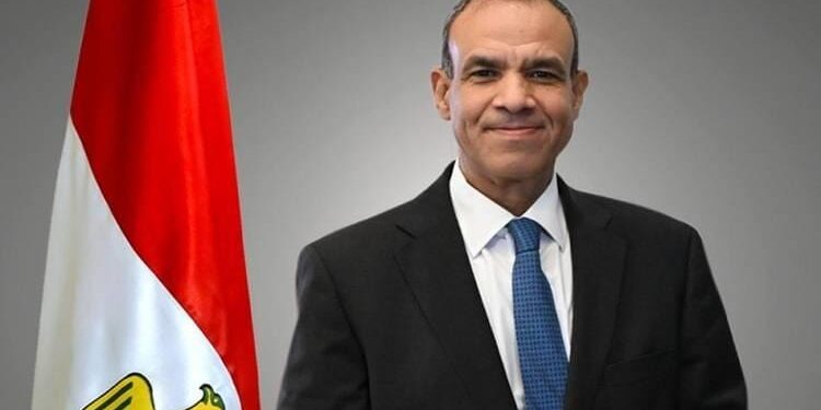 وزير الخارجية يتوجه إلى تونس لعقد لقاءات ثنائية والمشاركة في الاجتماع الثلاثي حول ليبيا