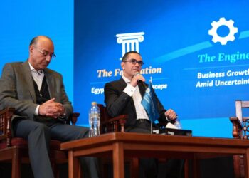وزير الاستثمار يشارك في جلسة نقاشية بالجامعة الأمريكية حول “الرؤية الاقتصادية والقيادة الاستراتيجية”