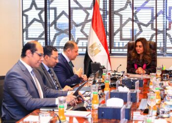 البيئة والتنمية المحلية: حماية الطيور مع تنفيذ مشروعات طاقة الرياح بخليج السويس