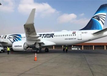 مصر للطيران تعلّق رحلات أسوان وأبو سمبل مؤقتًا