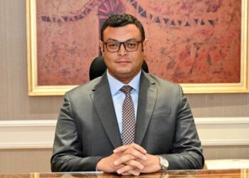 وزير الإسكان يٌصدر 16 قرار إزالة لمخالفات بناء وتعديات بالساحل الشمالي ومدن السادات والعبور