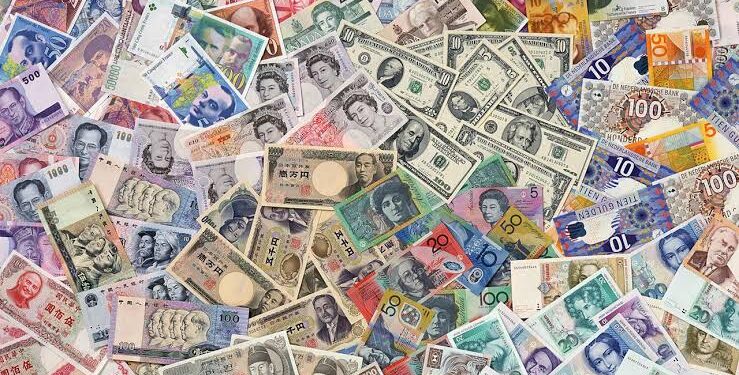 أسعار العملات في مصر اليوم السبت