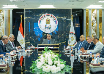 وزير الإنتاج الحربي يتابع الموقف النصف سنوي لموازنة (2025 / 2026) ويناقش الخطط المستقبلية لشركات الوزارة