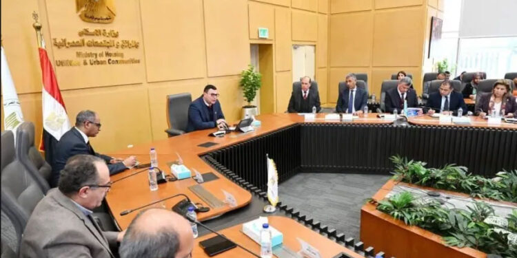 وزير الإسكان يتابع الموقف التنفيذي لمشروعات المرحلة الأولى بالمبادرة الرئاسية “حياة كريمة”
