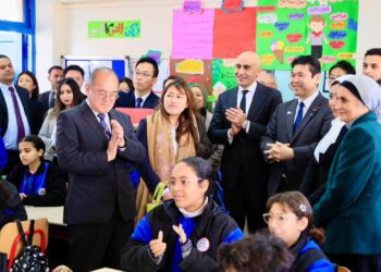 وزير التعليم ونظيره الياباني يتفقدان مدرسة السيدة نفيسة الثانوية بنات