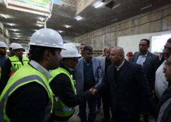 وزير الصناعة والنقل يجري جولة هامة بالمرحلة الأولى من الخط الرابع للمترو