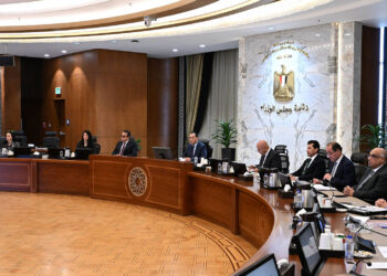 رئيس الوزراء يترأس اجتماع اللجنة العليا للتعداد العام للسكان والإسكان والمنشآت لعام 2027