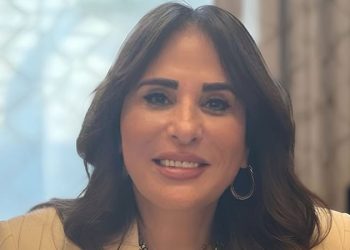 وزيرة الإسكان تصدر توجيهات لرؤساء المدن بمنع الظواهر العشوائية وتنظيم مواقف الميكروباصات ومنع أي وقوف عشوائي