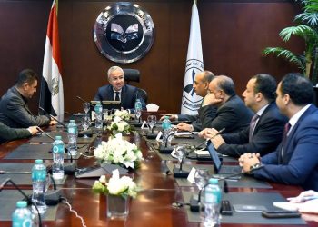 هيئة الاستثمار تتابع إجراءات تأسيس مشروع لإنتاج الفوسفات عالي التركيز باستثمارات 40 مليون دولار