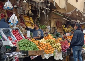 أسعار الخضار والفاكهة في الأسواق اليوم الإثنين
