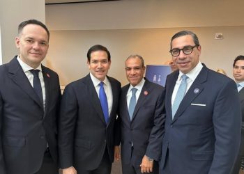 وزير الخارجية يبحث تعزيز الشراكات الإقليمية والدولية خلال لقاءات جانبية في واشنطن