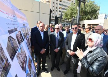 وزير الإسكان ومحافظ القاهرة ومستشار رئيس الجمهورية يتفقدون مشروعات تطوير القاهرة الخديوية