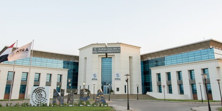 المجلس القومي للمرأة وتنظيم الاتصالات يوقعان بروتوكول تمكين المرأة رقمياً