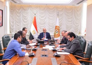 وزير العمل يعقد اجتماعًا تنسيقيًا لمتابعة الاستعدادات الخاصة بالانتخابات النقابية العمالية