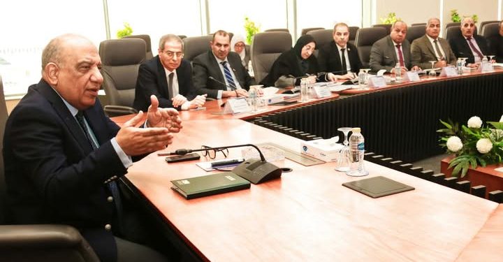 وزير الكهرباء يجتمع برؤساء شركات التوزيع على مستوى الجمهورية لمراجعة خطة