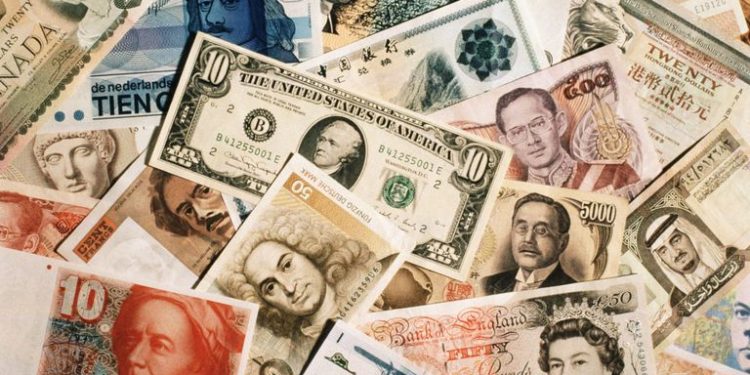 أسعار العملات في مصر اليوم الأحد