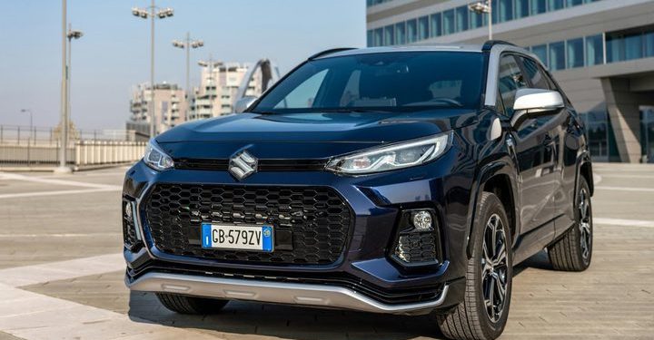 إطلاق سيارة سوزوكي SUV الجديدة لمنافسة تويوتا RAV4
