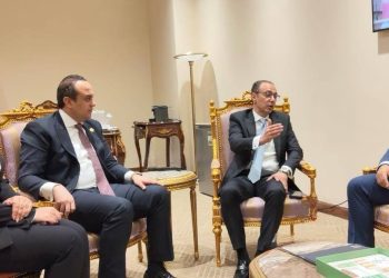 رئيس الرعاية الصحية يلتقي هيئة مكتب لجنة الصحة بمجلس النواب ويستعرض مستهدفات الهيئة