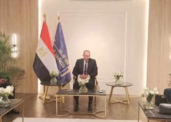 طلعت: تخصيص 410 ميجاهرتز للشركات الأربع يفتح آفاقاً جديدة للجودة والخدمات