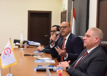 وزير العمل يعقد اجتماعًا مع شركة “ابدأ إديو” وممثلي 38 مركز تدريب مهني لتفعيل “بروتوكول التطوير”