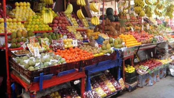 أسعار الخضار والفاكهة في الأسواق اليوم الإثنين