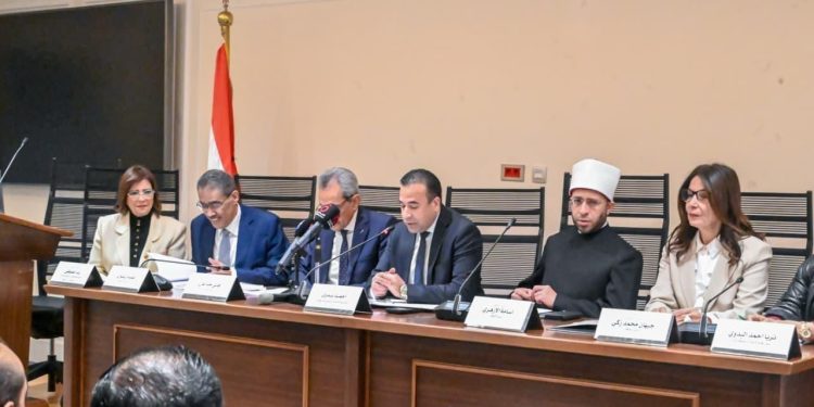 وزيرة الثقافة تشارك في جلسة استماع لجنة الاتصالات بمجلس النواب